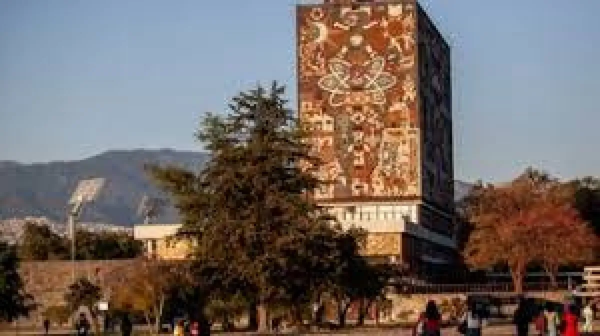 Facultad de Derecho de la UNAM condena violencia de grupos externos en sus instalaciones