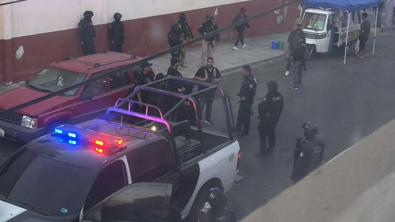 Familia coahuilense es acechada por una veintena de policías en Nayarit