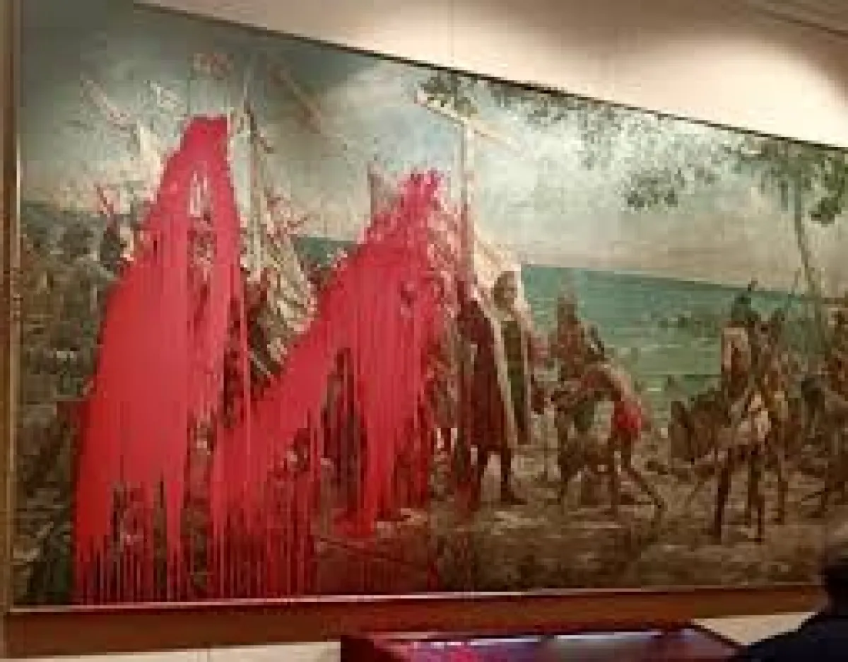 Atacan con pintura cuadro de Cristóbal Colón en el Museo Naval de Madrid