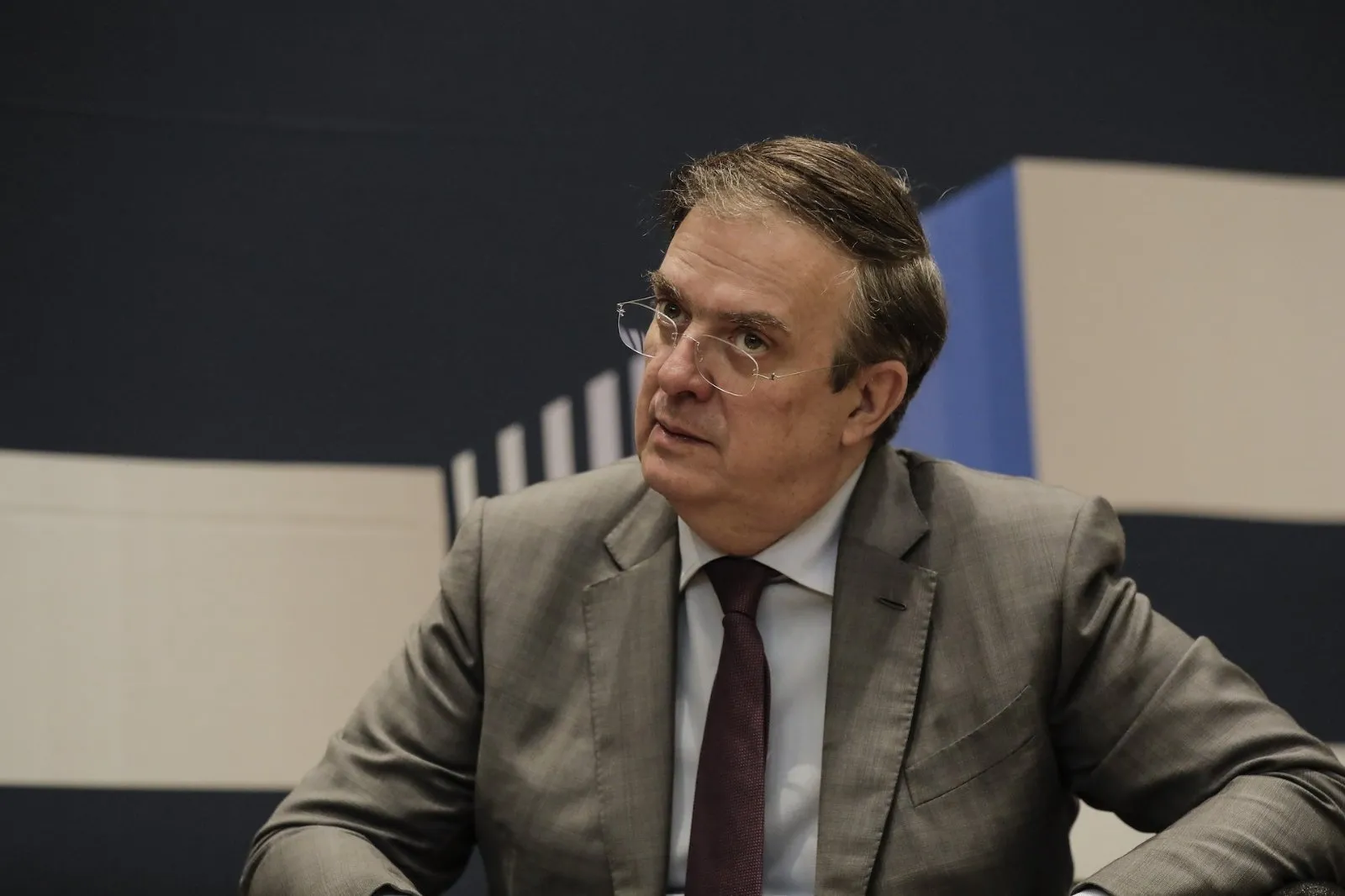 “No está muerto, andaba malito”: Ebrard promete resucitar el nearshoring con rebajas arancelarias