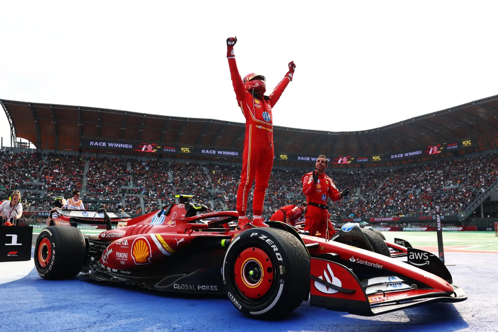 Sainz gana el GP de México; Checo Pérez terminó en decimoséptimo lugar