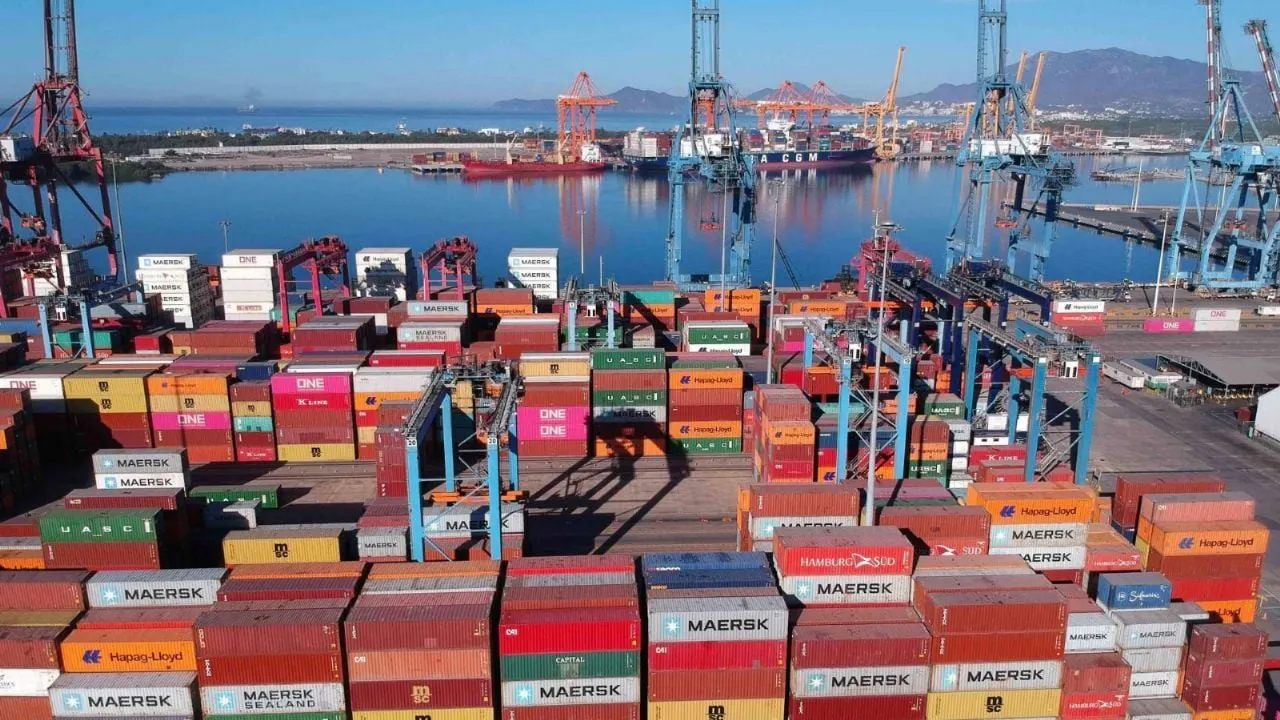 Liberan accesos a la Aduana del Puerto de Manzanillo tras 34 horas de bloqueo