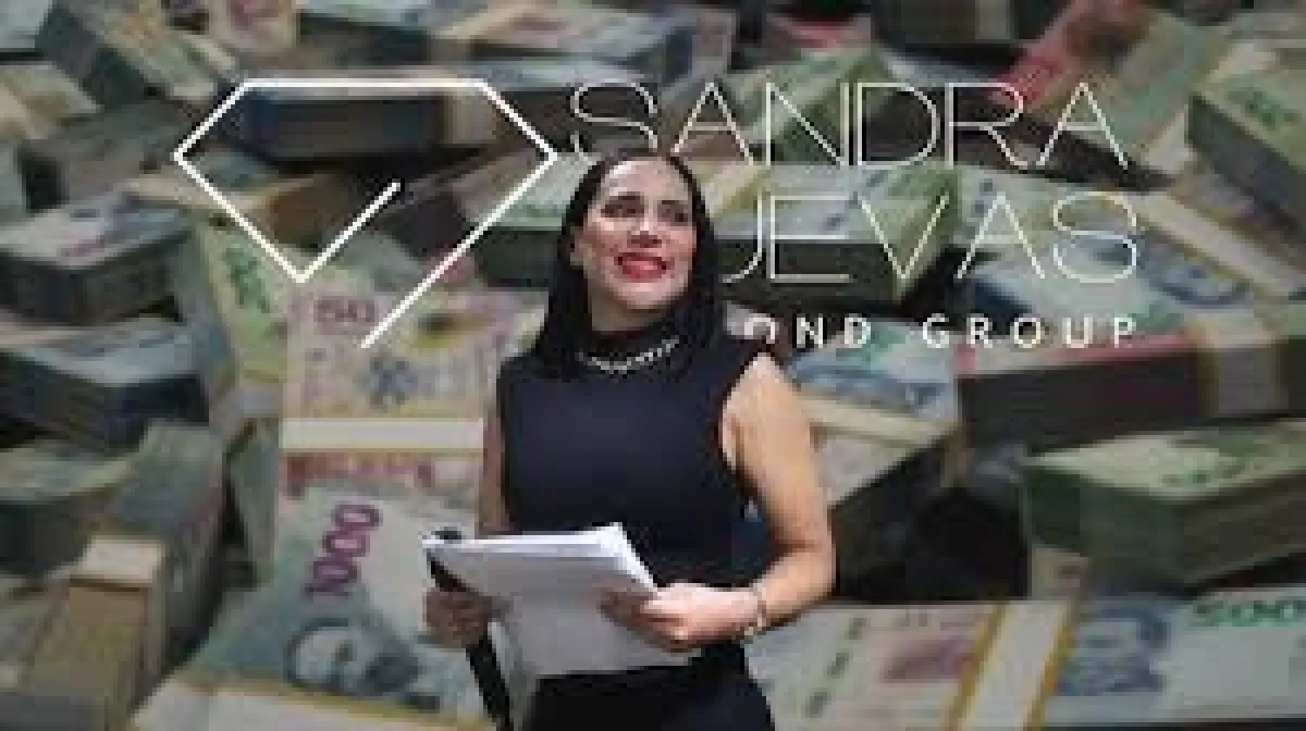 Sandra Cuevas, Diamond Group