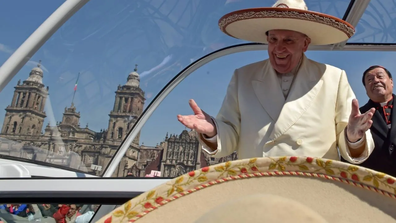 Papa Francisco y México: condenas al narcotráfico, silencio sobre Ayotzinapa y críticas a AMLO