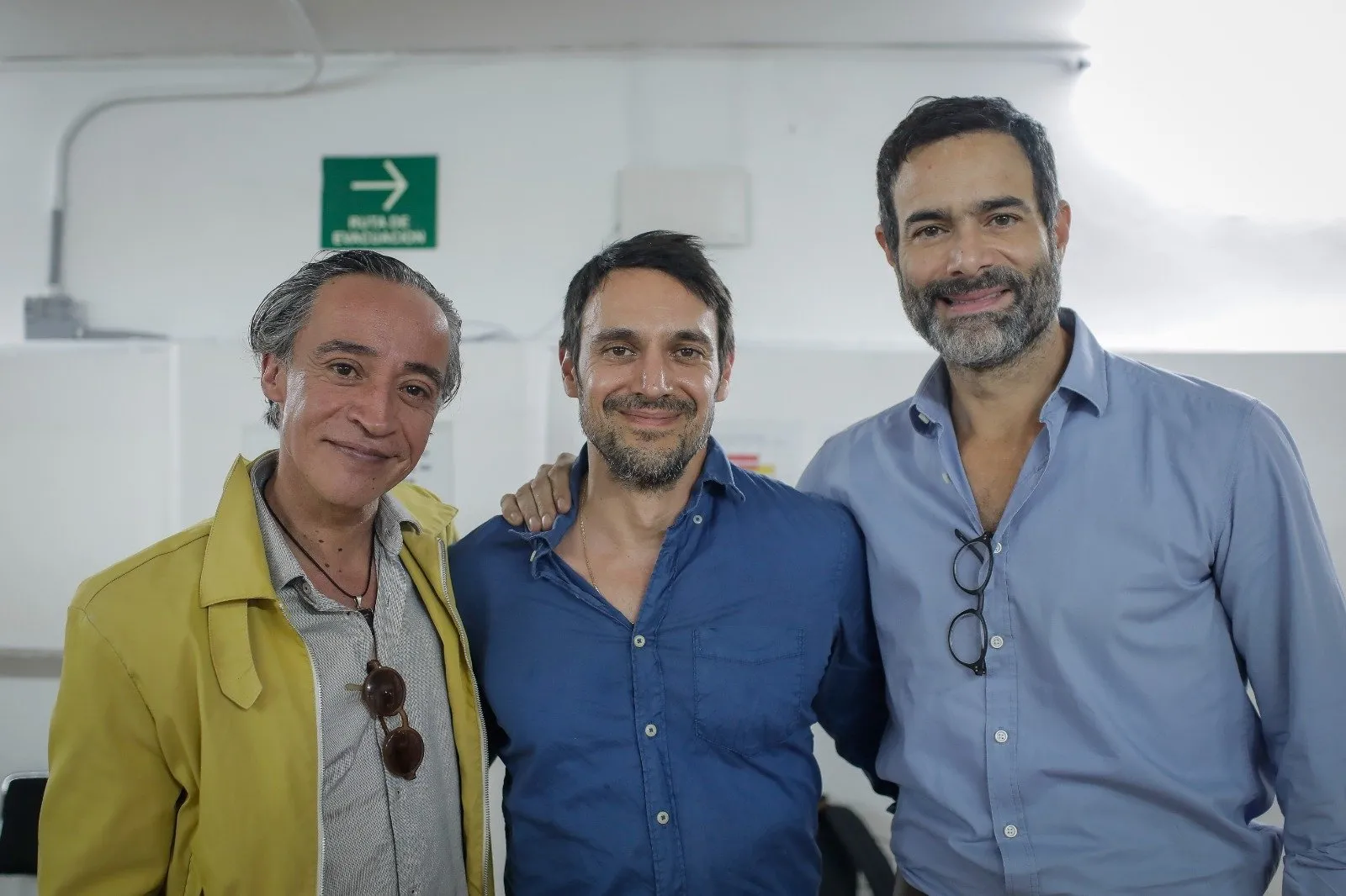 “Por la punta de la nariz... ganó la presidencia”, sátira sobre la megalomanía