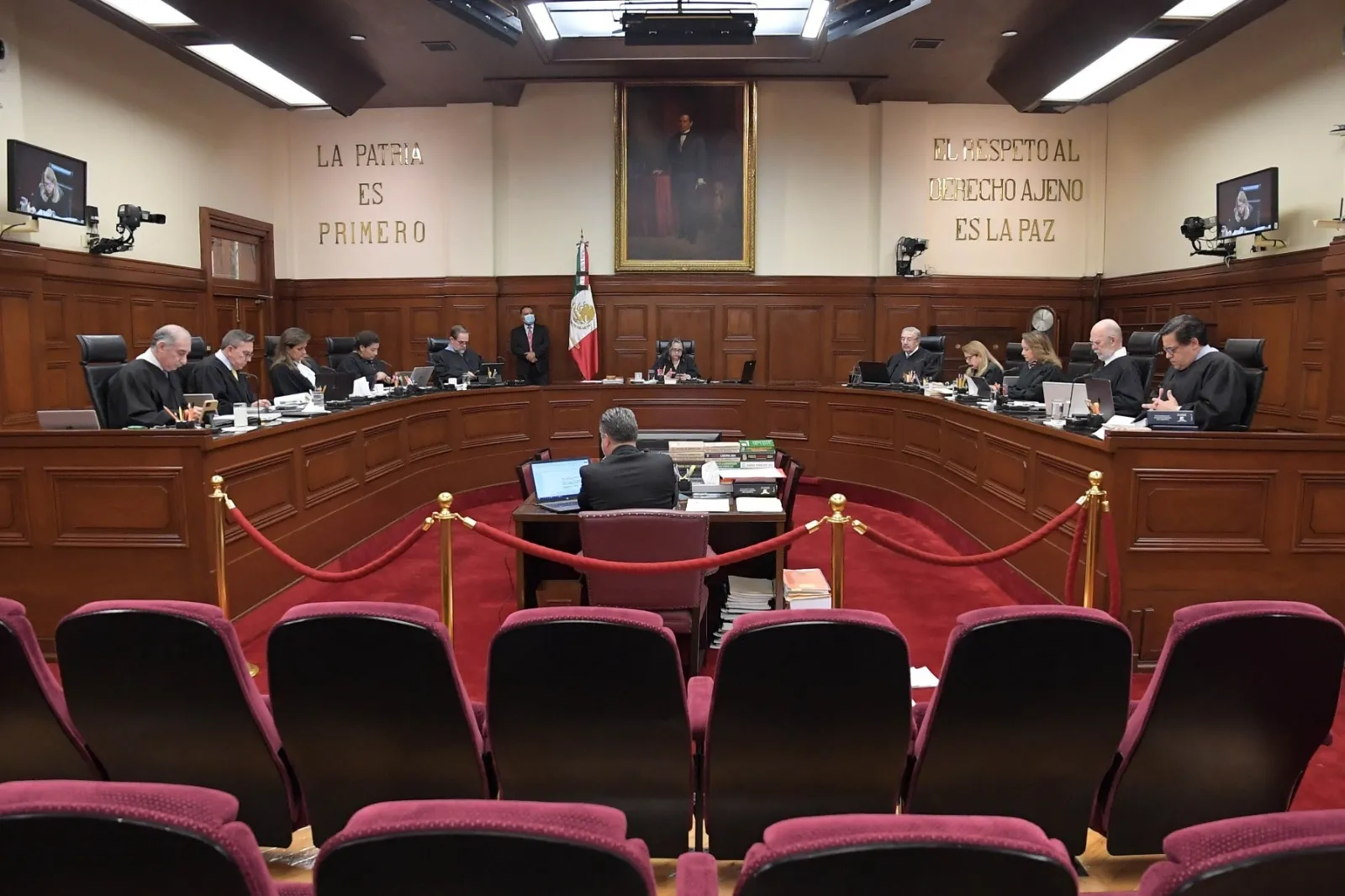 SCJN revisará controversia contra suspensión a la reforma judicial y frena sanciones contra el CEPJF