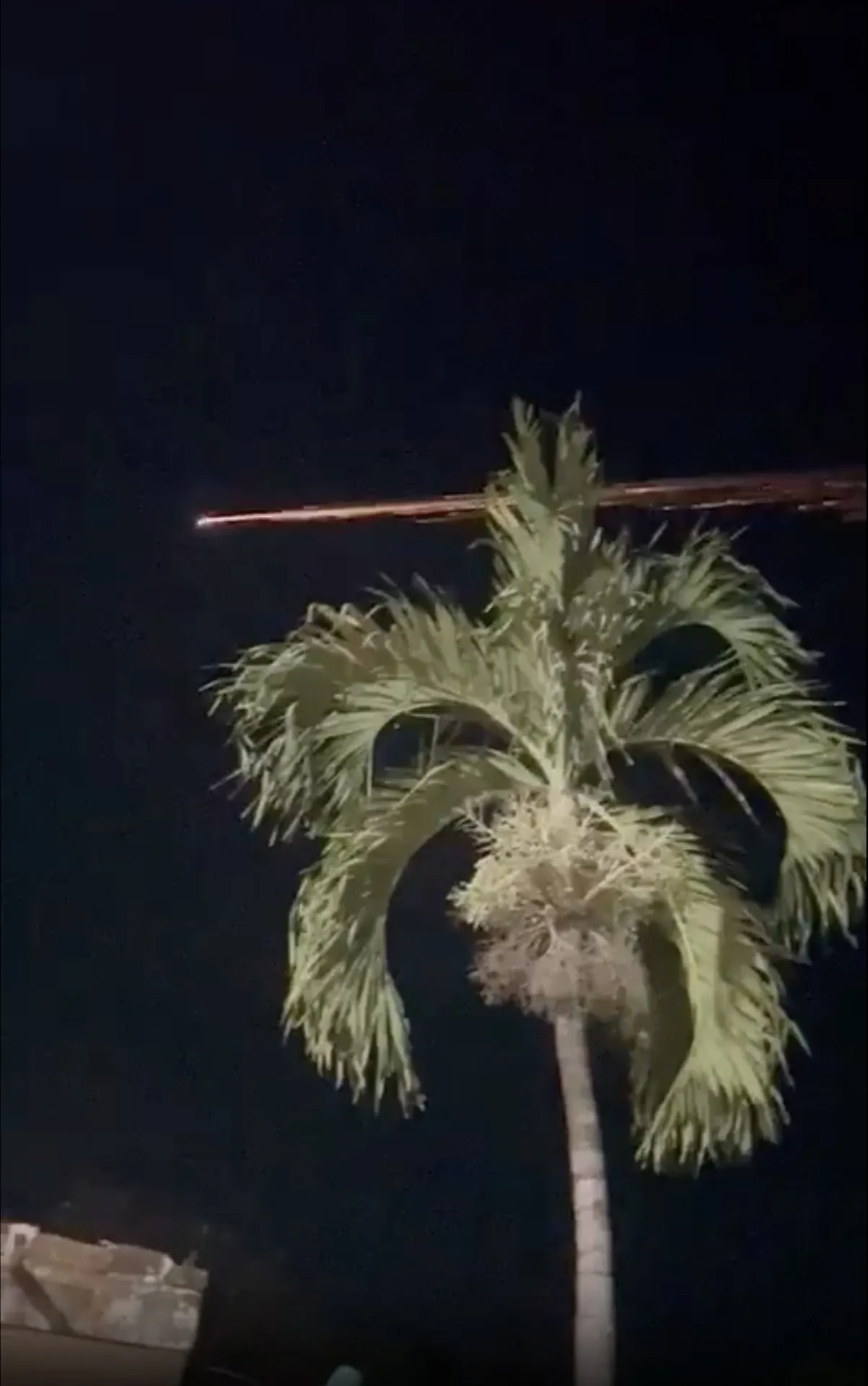 Captan el paso de un supuesto “meteorito” en Michoacán y Jalisco. La UNAM explica qué pasó (Video)