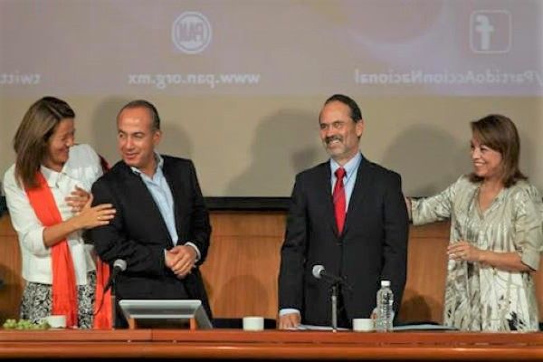 Margarita Zavala y ex panistas a cambio de su apoyo imponen candidaturas en el PAN.
