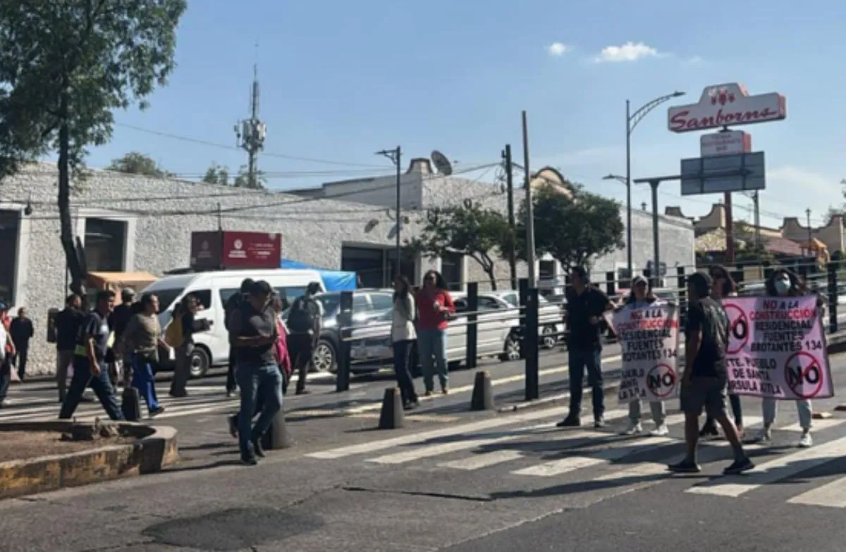 Vecinos protestan contra proyecto residencial en Fuentes Brotantes en Tlalpan
