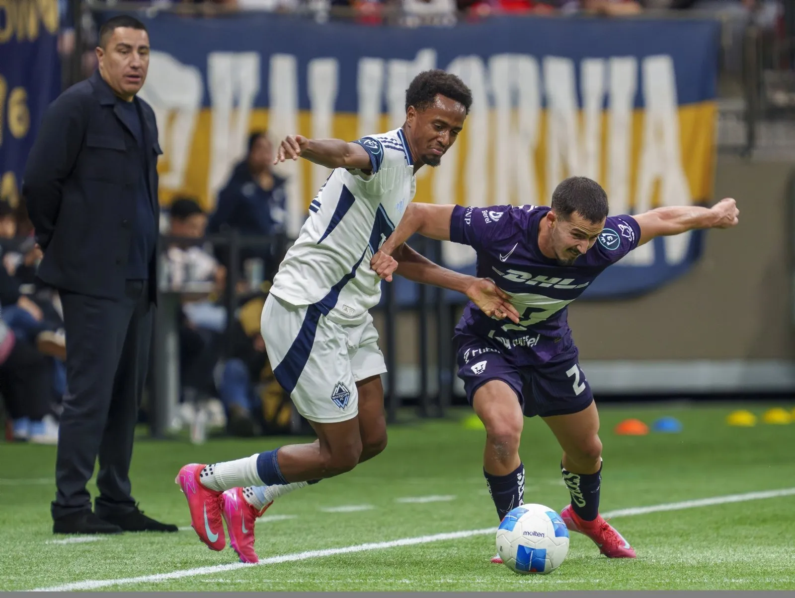 Con gol de Carrasquilla, Pumas rescatan empate 1-1 en Vancouver, en Copa de Campeones de Concacaf