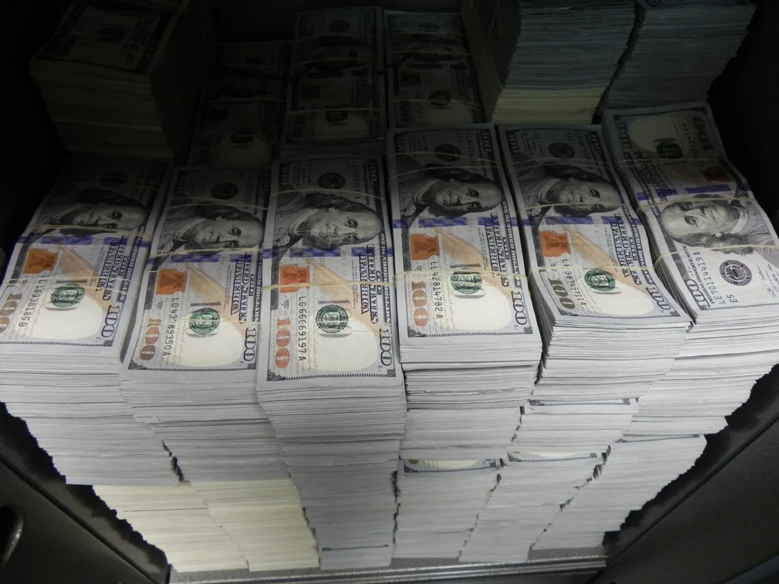 Cártel de Sinaloa y CJNG lavaron dinero del fentanilo gracias a sistema financiero de EU: FinCEN