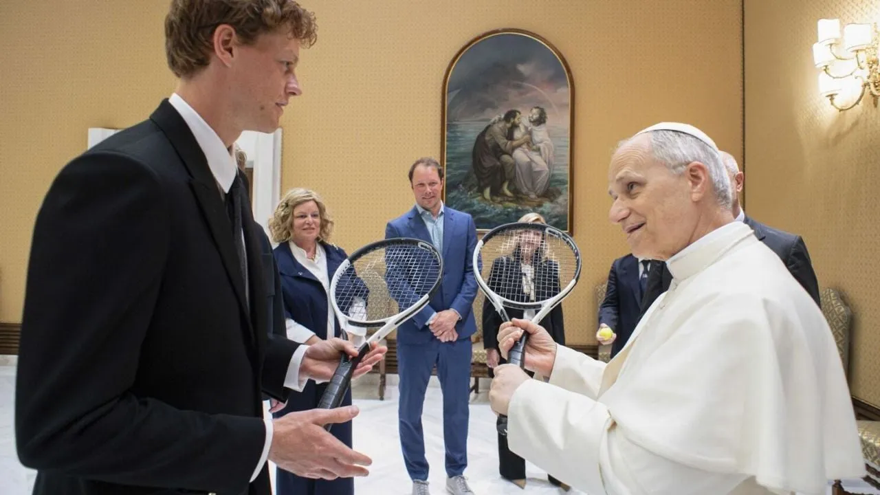 Papa León XIV recibe al tenista Jannik Sinner
