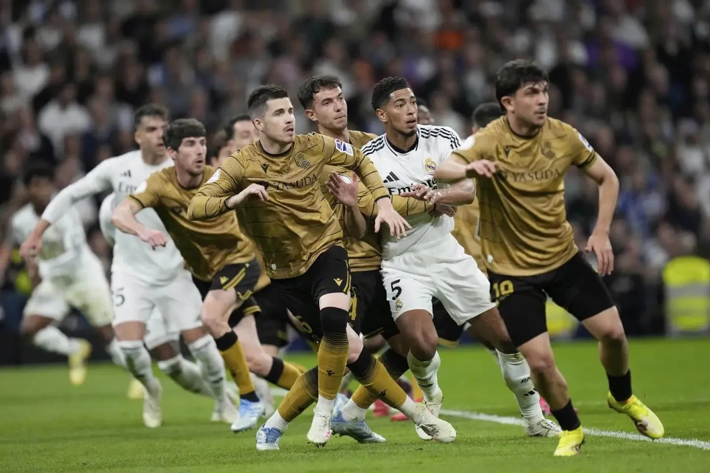 El Real Madrid vence 5-4 a la Real Sociedad y avanza a la final de la Copa del Rey